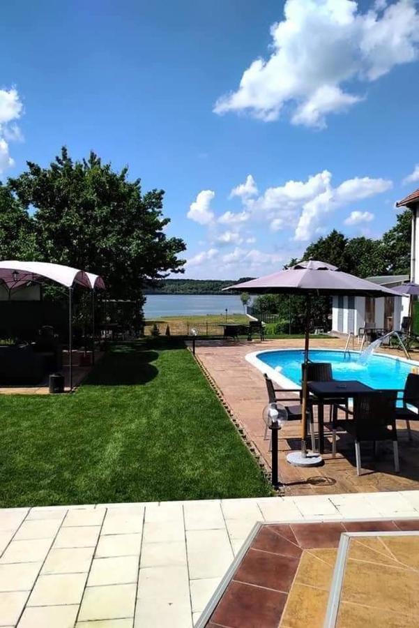 Vila Mila Riverside Apartments スメデレヴォ エクステリア 写真