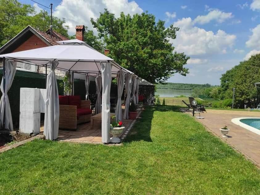 Vila Mila Riverside Apartments スメデレヴォ エクステリア 写真